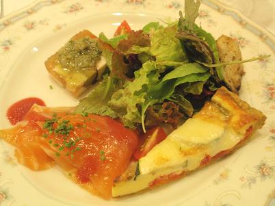 グロワール　前菜「グロワール風サラダ」.JPG
