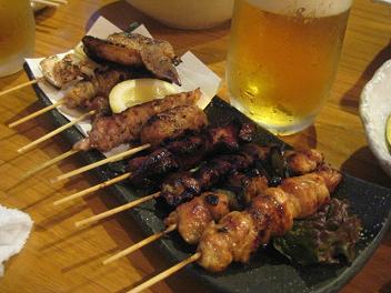 伊丹グルメ　鳥芳トリッキー　焼物盛り合わせ.jpg