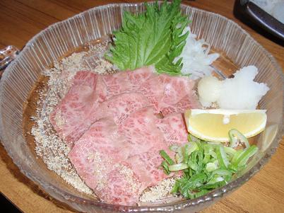 居酒屋　ちゃんす　佐賀牛三筋のタタキ.JPG