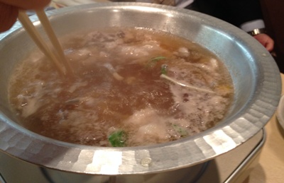 神戸料理道場 雄司(鯨ハリハリ鍋 スープ).jpg