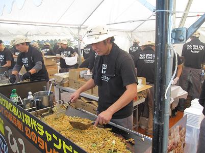 B-1グランプリ2011 ひるぜん焼きそば1.JPG